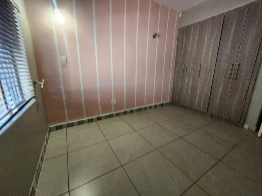 5 Bedroom Property for Sale in Cashan North West